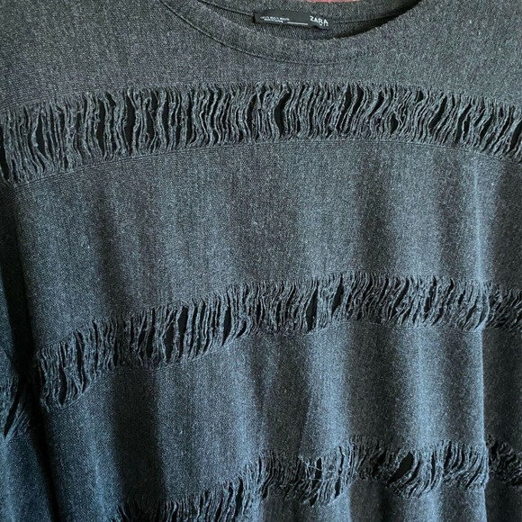 Zara Shredded Sweater Tunic Womens Small Gray Long Sleeve Crew Neck - Picture 4 of 6